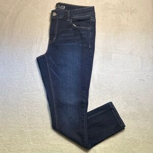 White House Black Market Dark Skinny Leg Jeans SZ 8